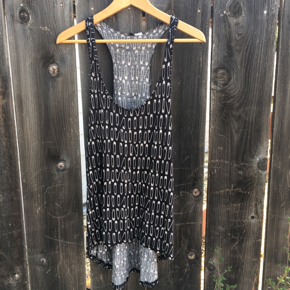 BOHO Tank Top with Safety Pin Design Medium